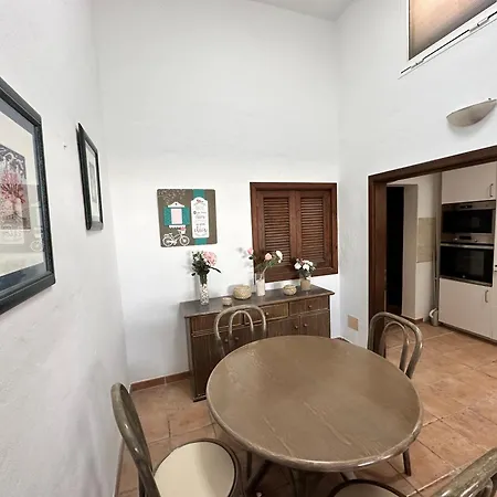 Sonrye Graciosa Caleta de Sebo